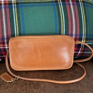 Vintage Coach NYC 9655 Small Zippered Pouch